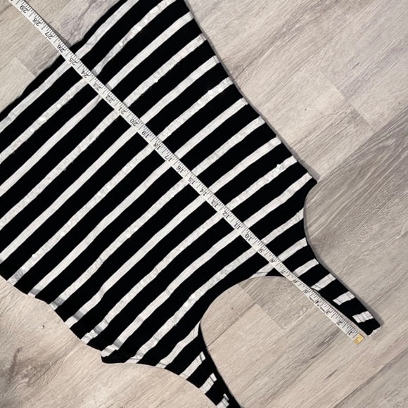 Banana Republic Black & White Sequined Tank Top Size Large - Picture 10 of 12